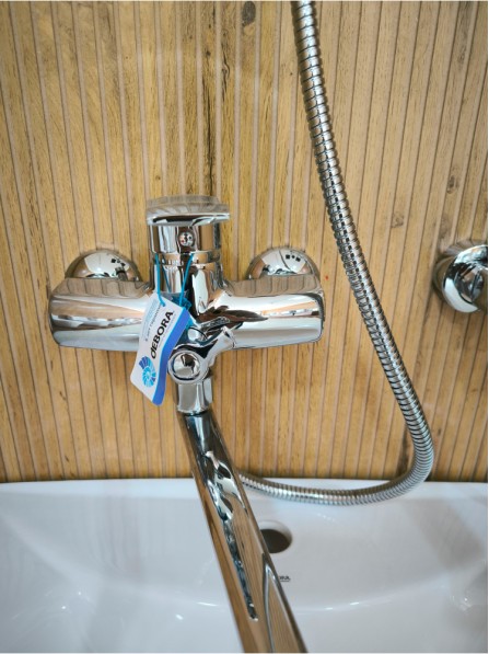 Душевой смеситель Debora D34